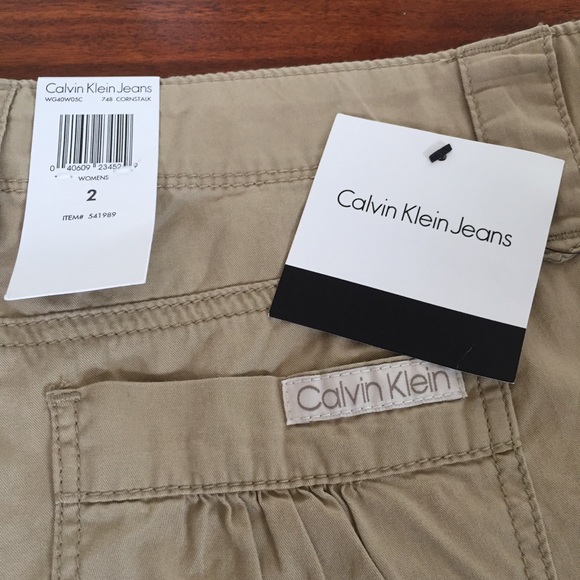 Calvin Klein Bermuda Shorts - Picture 6 of 10